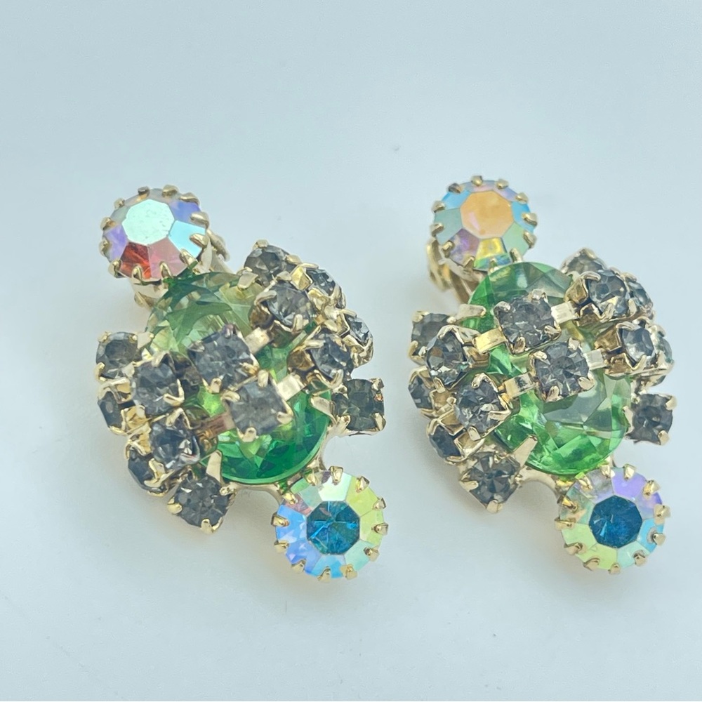 Vintage 50s Rhinestone Earrings | 1950s Clip-on Aurora Borealis Retro Jewelry - Picture 11 of 15